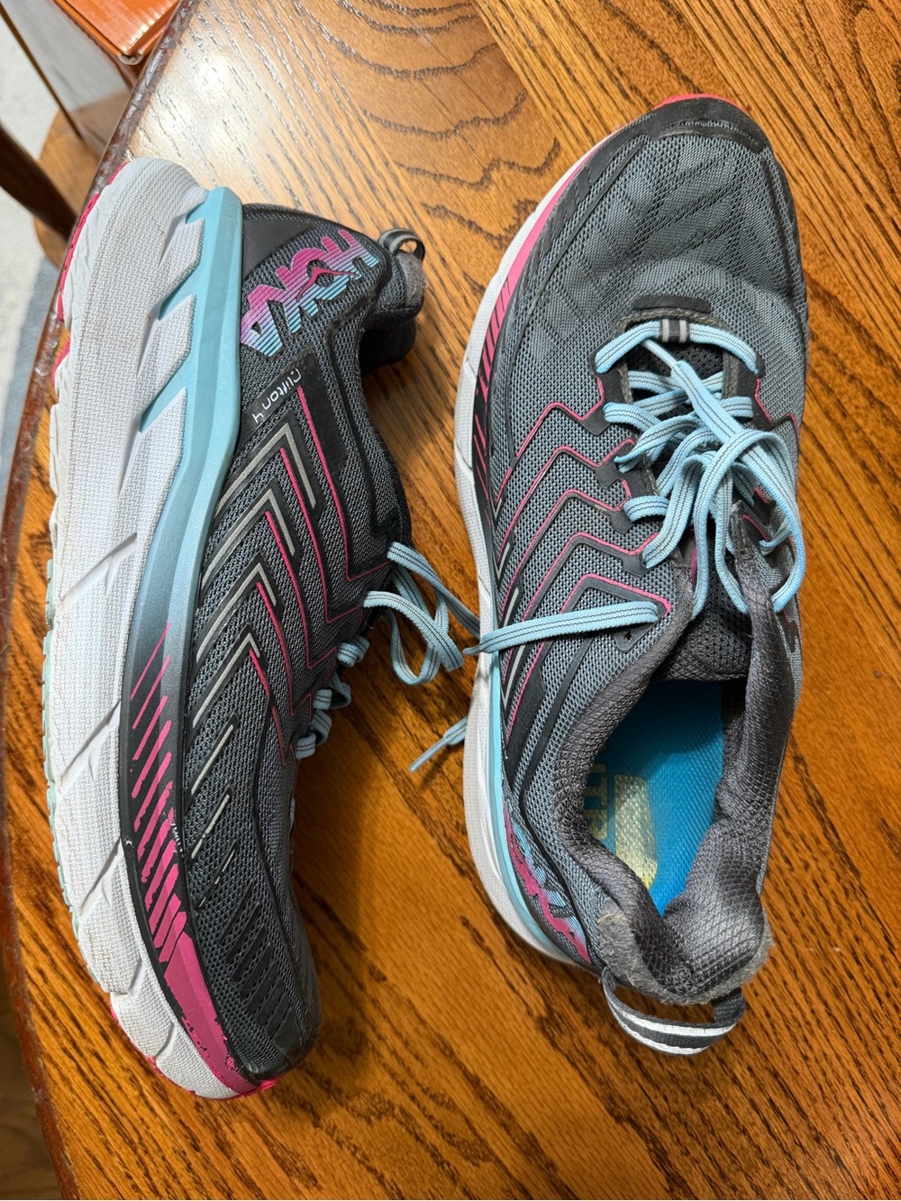 Hoka Clifton 4 Women’s Gray & Pink Running Shoes